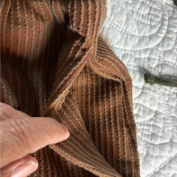 Brown Ribbed Two-Piece Set - Picture 2 of 3